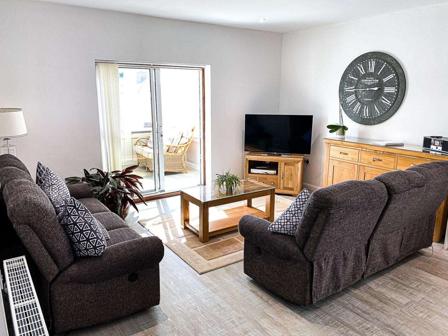 Meadow View Apartments Ньюки Экстерьер фото