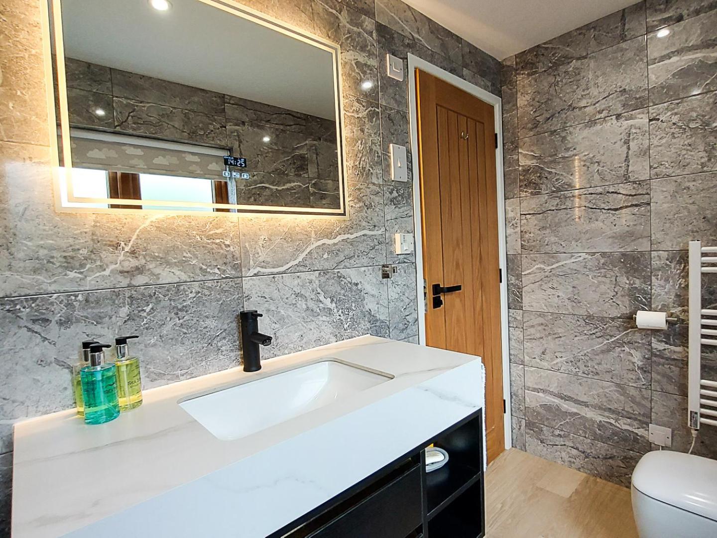 Meadow View Apartments Ньюки Экстерьер фото